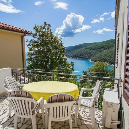 App Close To The Beach,pets Welcome Rabac