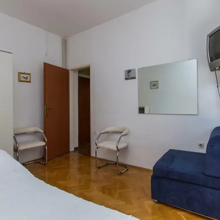 App Close To The Beach,pets Welcome * Rabac